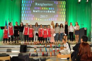 Razglasitev najbolj kulturne šole za leto 2017 v Grosupljem 68